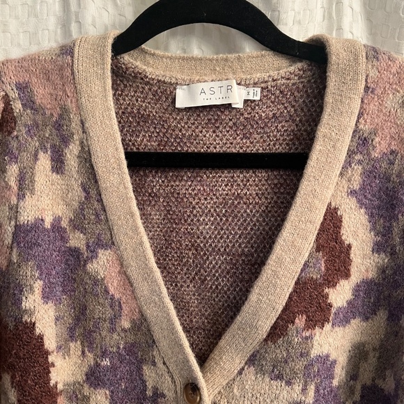 ASTR chunky cardigan sweater - Picture 2 of 5